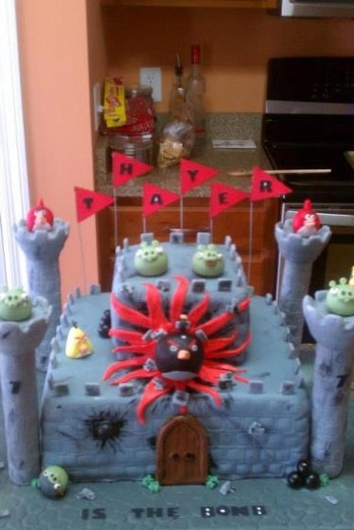 Angry Bird "Bomb" cake