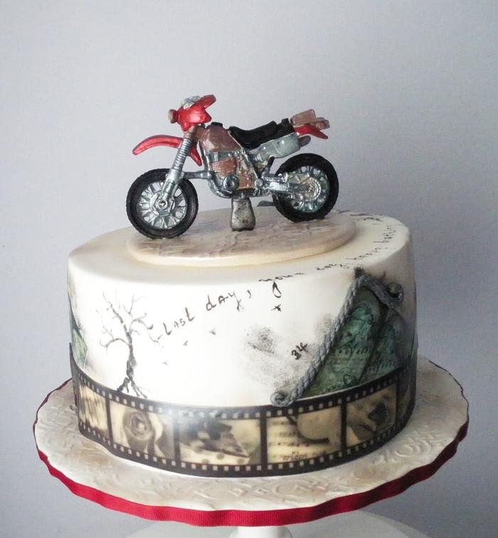 Cross motorbike birthday cake