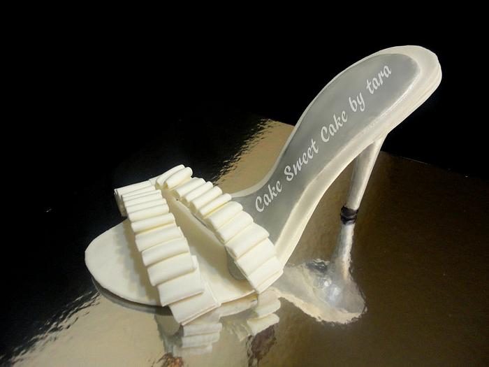 Gum paste high heel wedding shoe