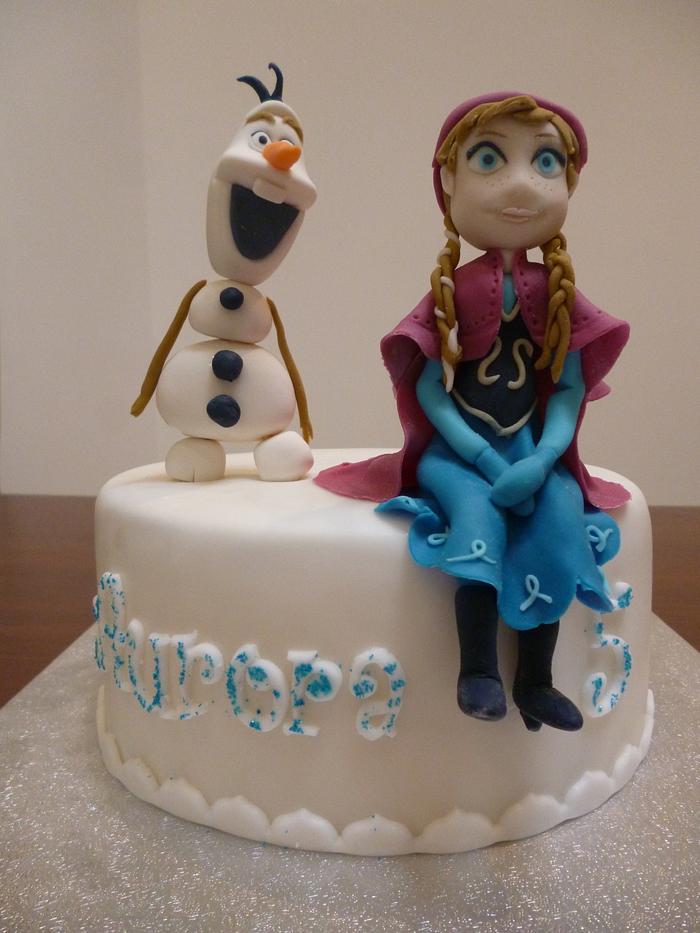 Anna and Olaf cake