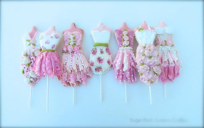 Princess Dress Themed Modelling Chocolate Cookie Pops!