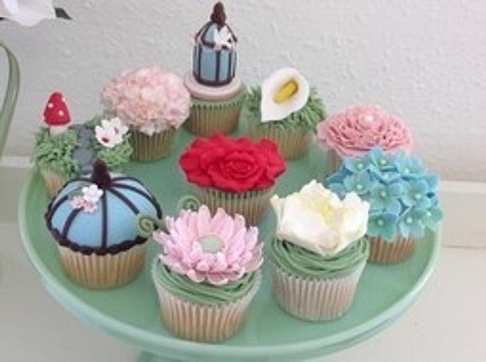 Summer Garden Flower Cupcakes