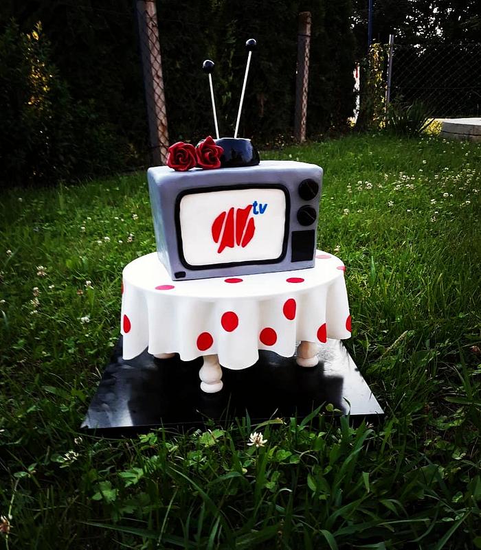 3D TV cake