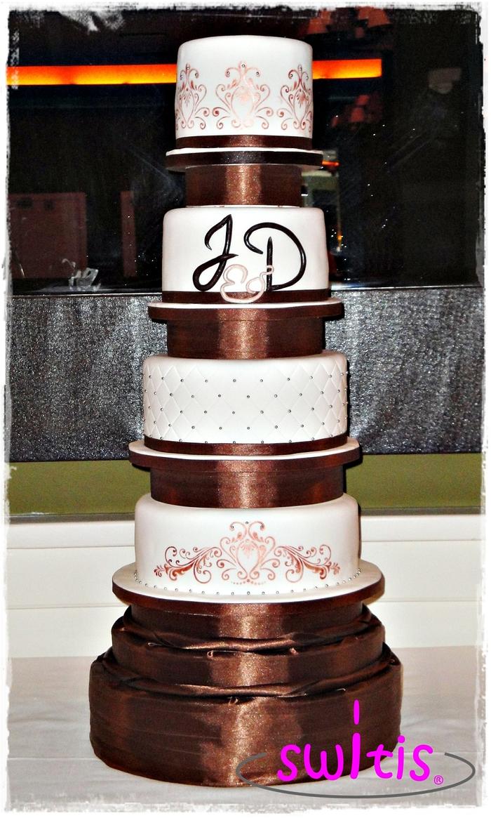  damask wedding cake