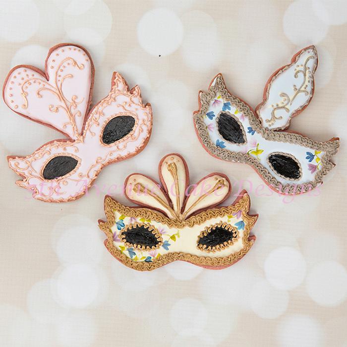 Venetian Mask Cookies for Mardi Gras