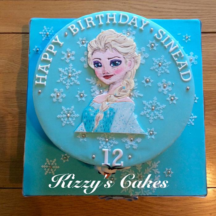 Handpainted Elsa cake