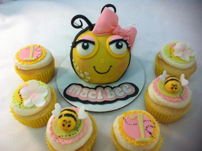 Bumble Bee mini cake and cupcakes