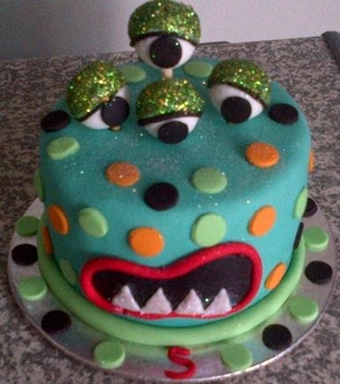 Mini Monster cake