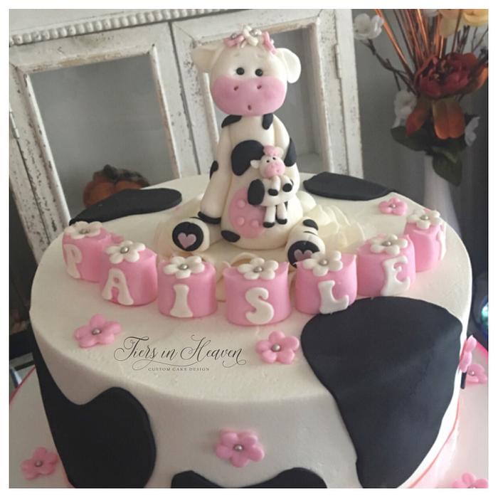 Cow birthday cake