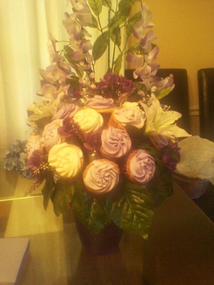 "Cascades of Lavender" Cupcake Bouquets!