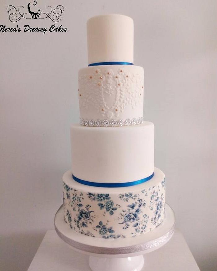 Wedding cake blue floral