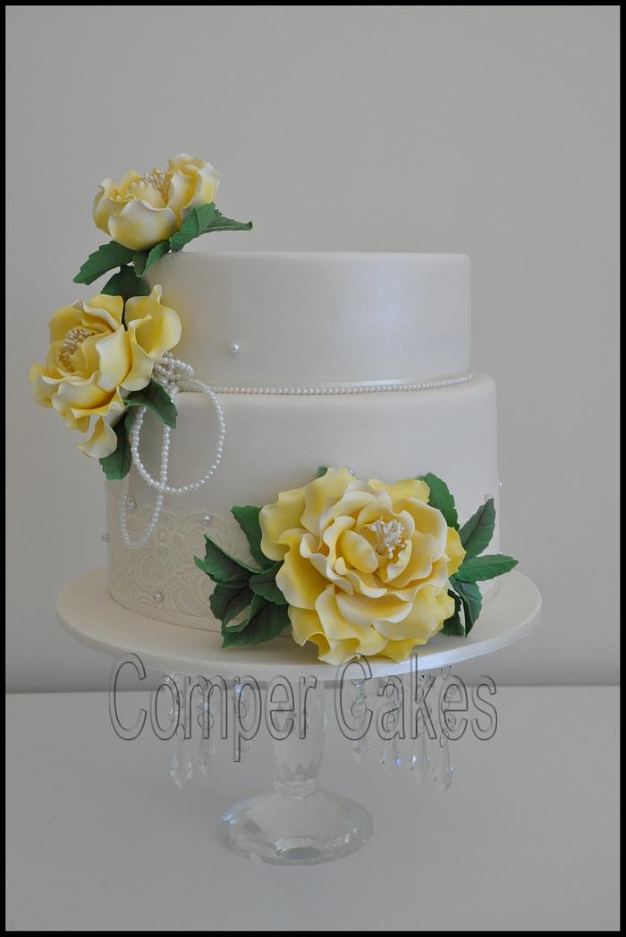 wedding cakes with roses