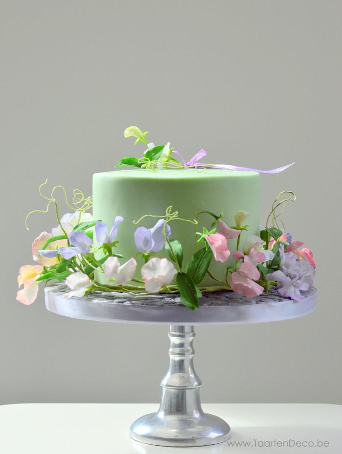 Cake with sweet pea
