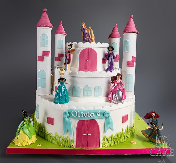 Disney princesses cake