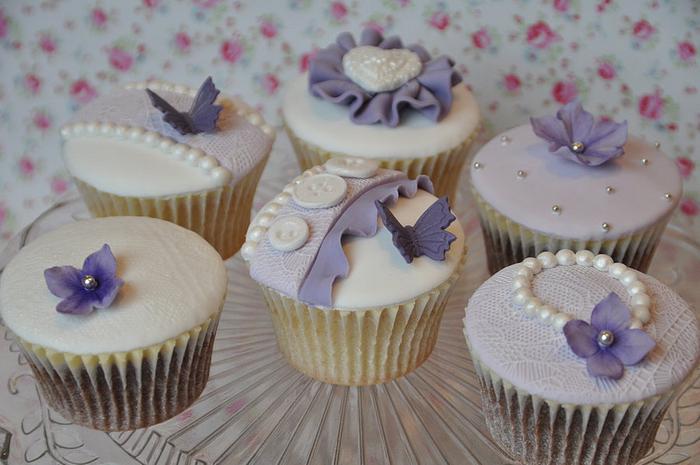 Purpley vintage cupcakes
