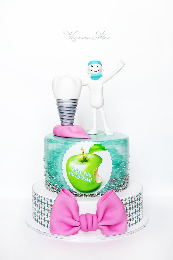 cake for dental orthopaedist Implantologist