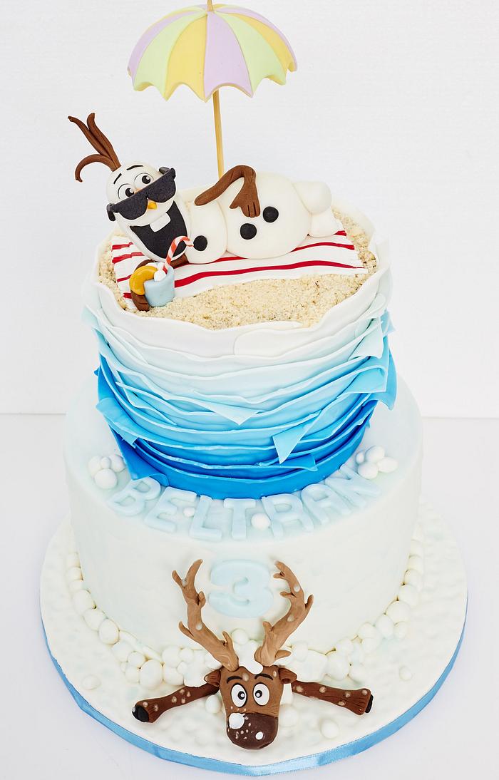 Olaf and Sven cake