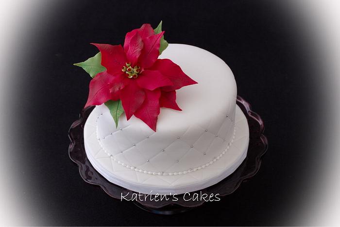 Poinsettia Christmas Cake