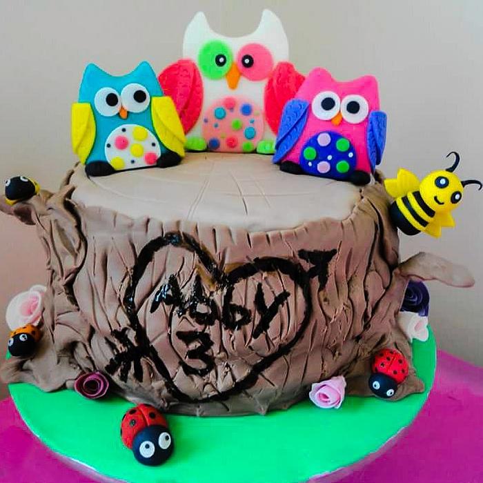 owl tree cake