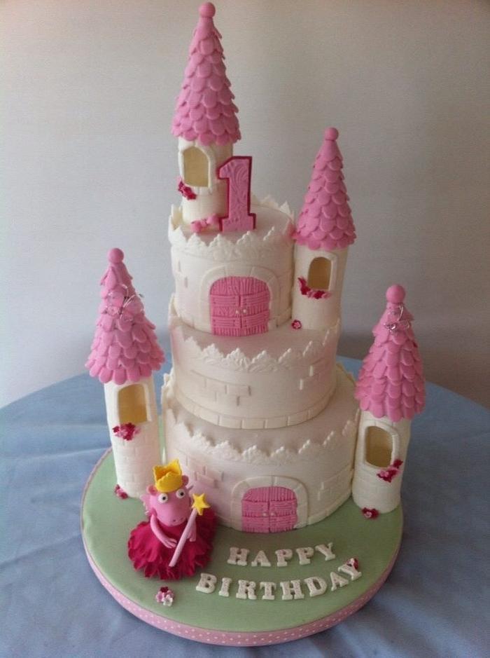 Princess peppa castle cake