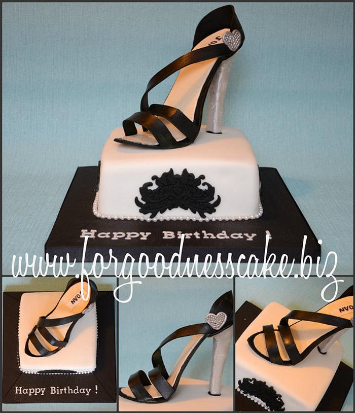 Black and White Cake with Sugar Sandal Topper
