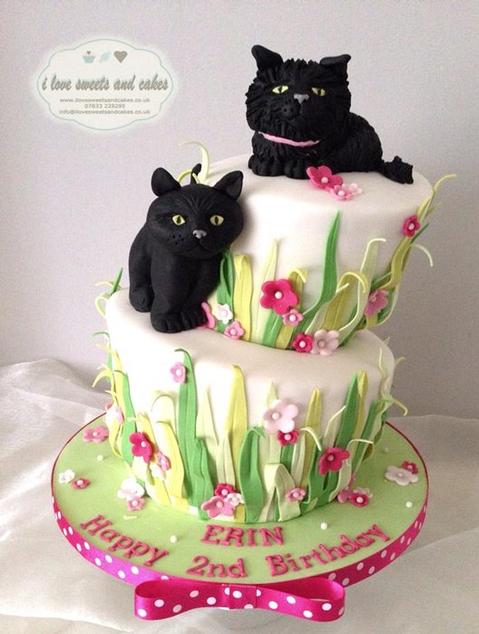 Love cats - This black cat cake is too cute 🩷🖤 | Facebook