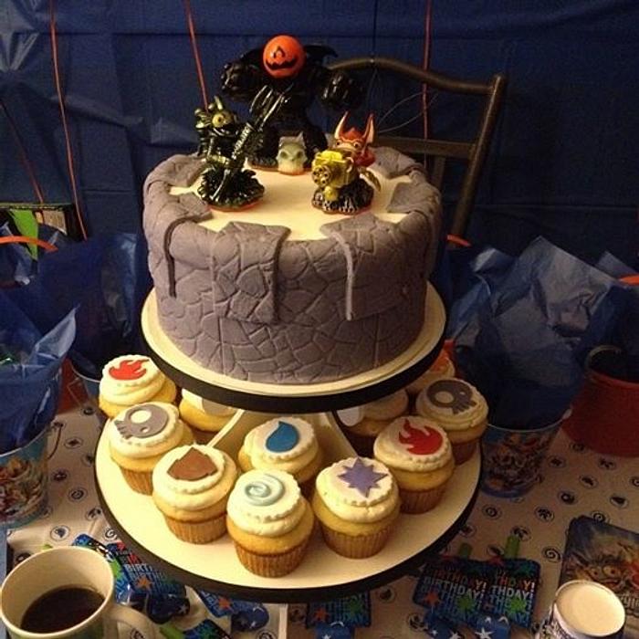 Skylander Cake & Cupcakes