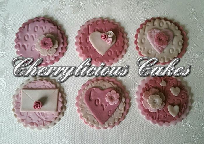 Vintage Valentine's Cupcakes