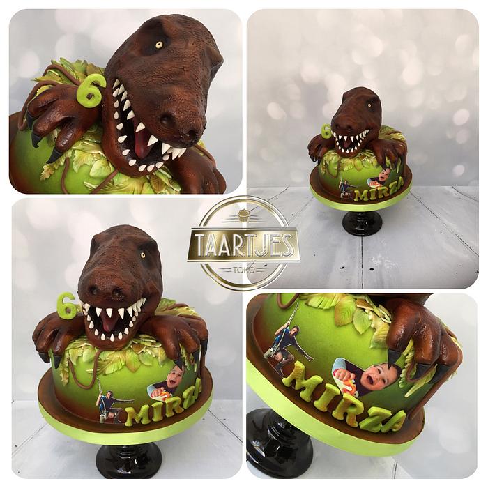 T rex cake