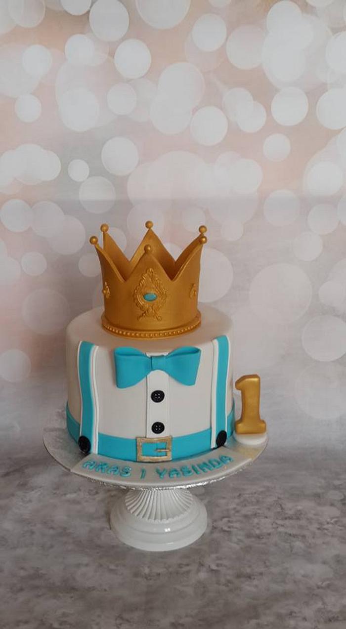 Crown cake for a 21st birthday boy... - Libra Cook & Bake | Facebook