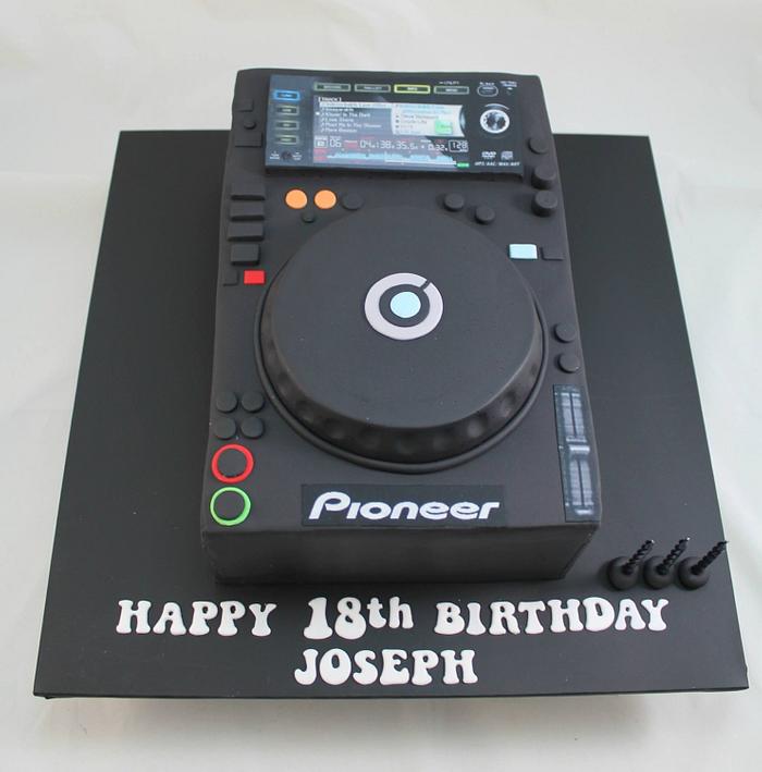 DJ deck cake