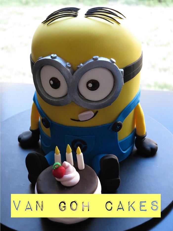 Minion cake