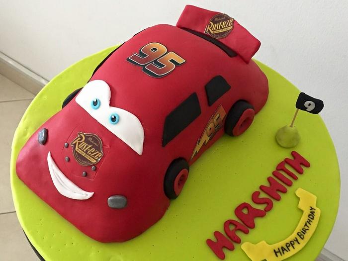 McQueen car cake 