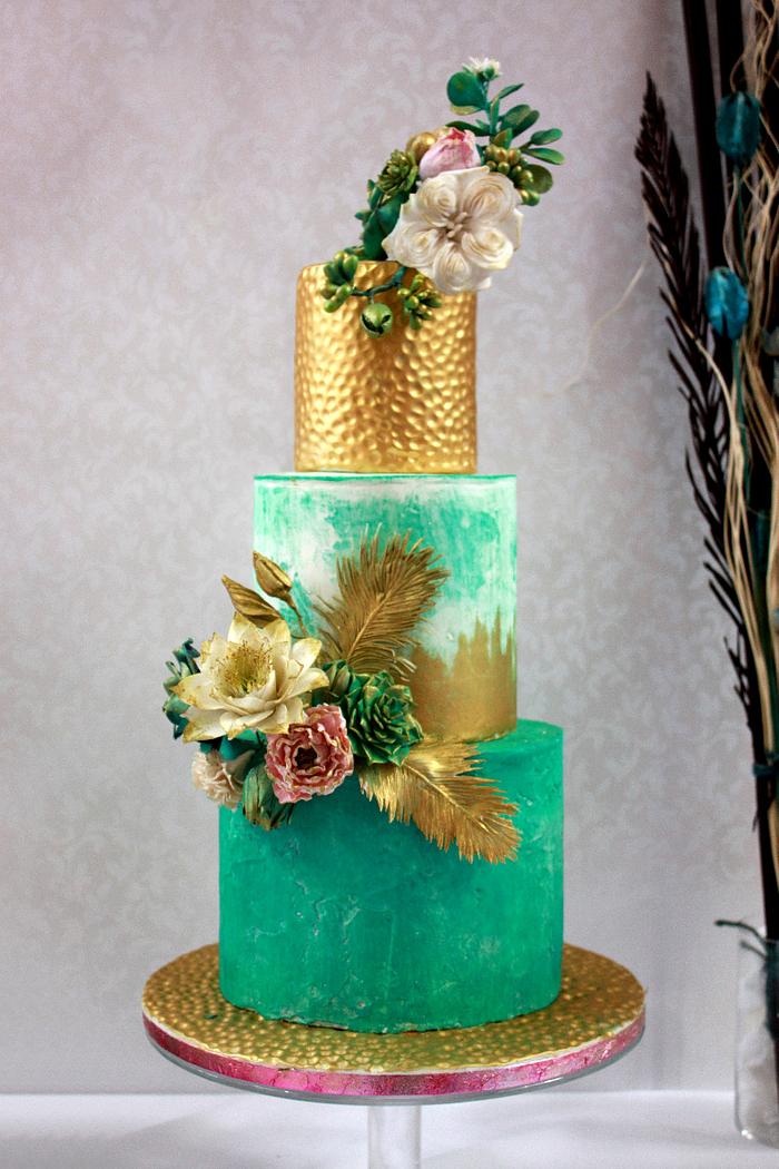 Pretty Cake Designs for Any Celebration : Green Emerald Cake With Pretty  Blooms