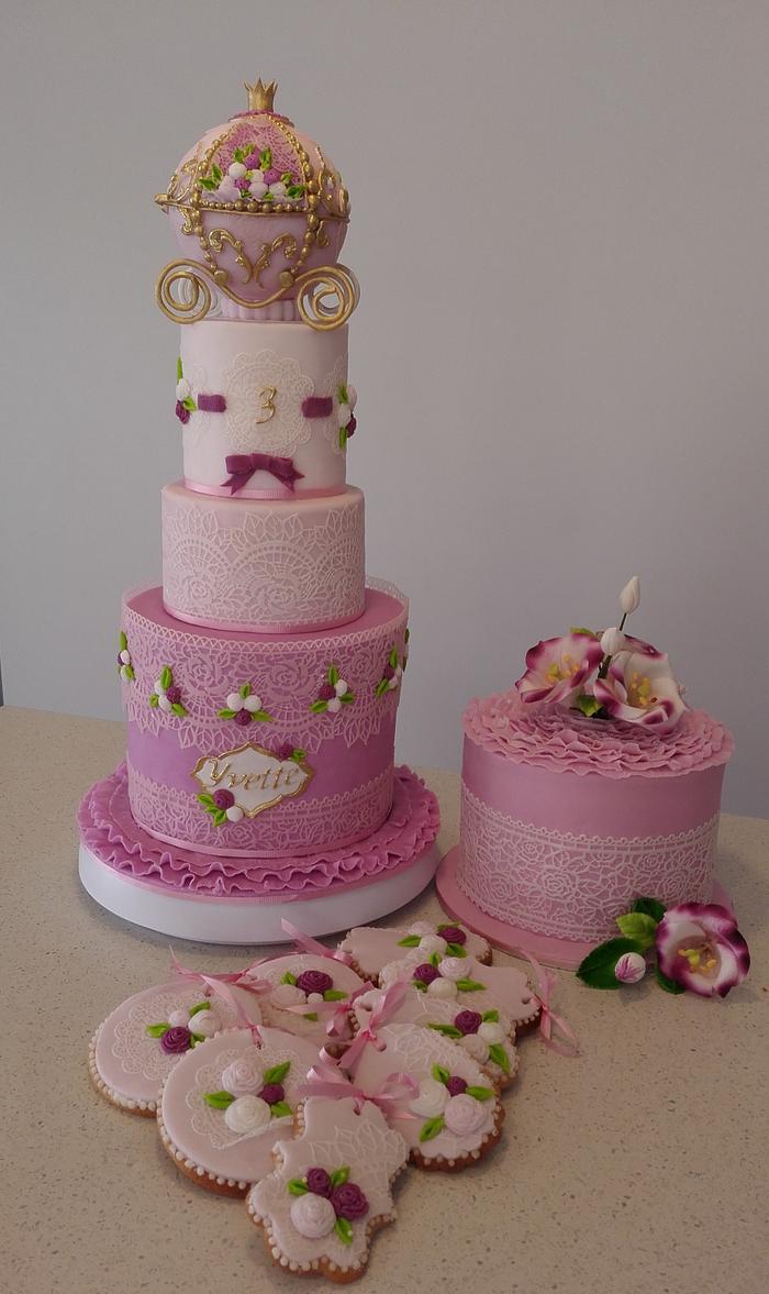A princess carriage cake 