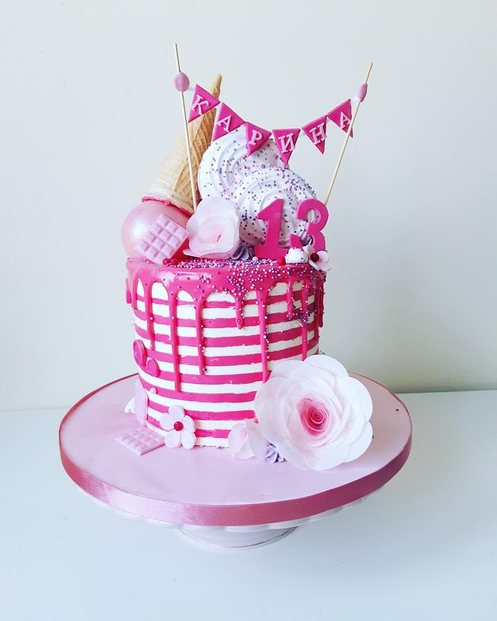 Pink decor cake