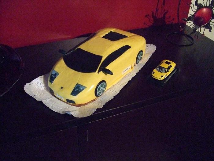 Lamborghini Murcielágo Cake