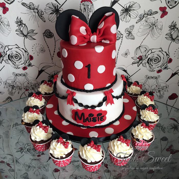 Minnie Mouse Style 1st Birthday Cake