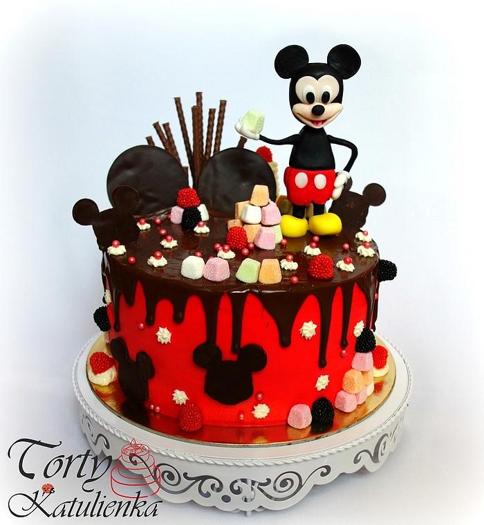 Mickey Mouse Drip Cake