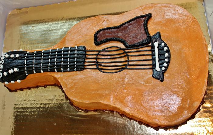Guitar cake buttercream