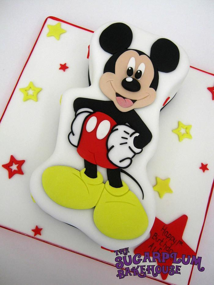 2D Mickey Mouse Cake
