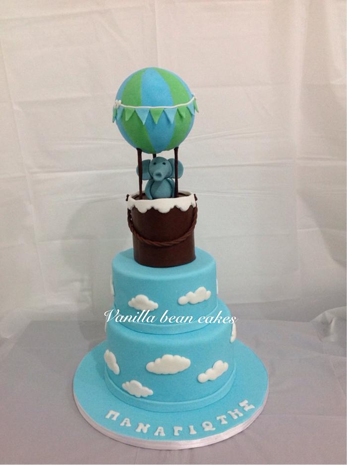 Hot air balloon cake with elephant