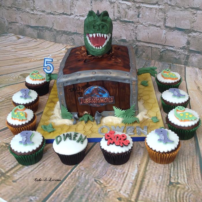 Dinosaur & Cupcakes 