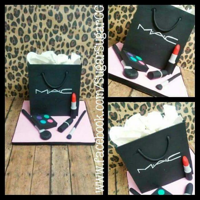 MAC shopping bag cake