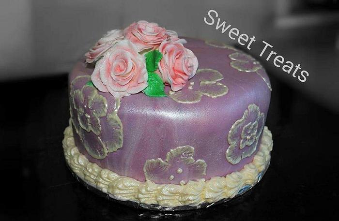 Marvelling pink cake