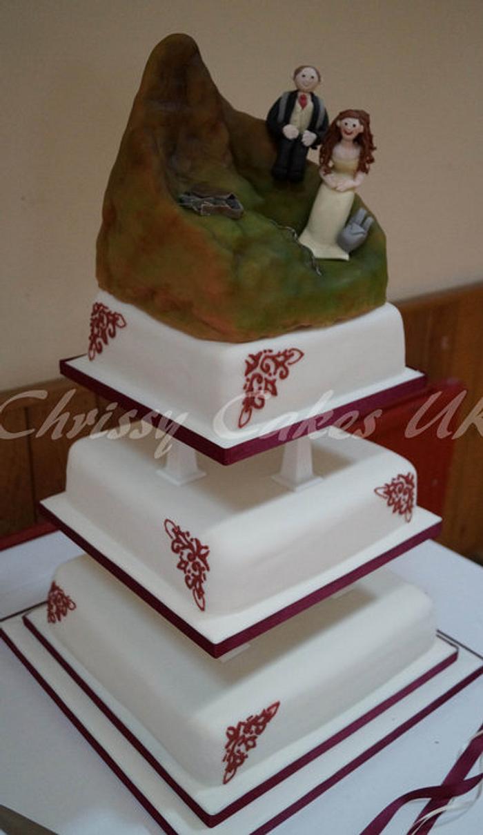 Machu Picchu / Traditional Wedding Cake