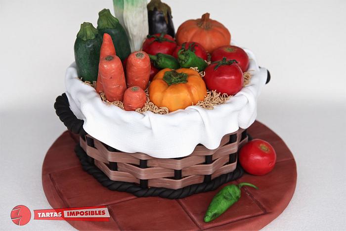 Another realistic vegetable basket cake