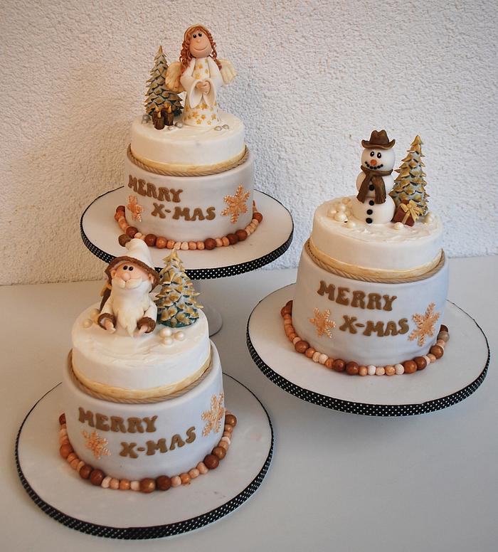 three little Christmas Cakes