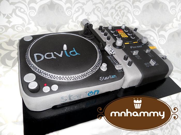 DJ mixer and turntable