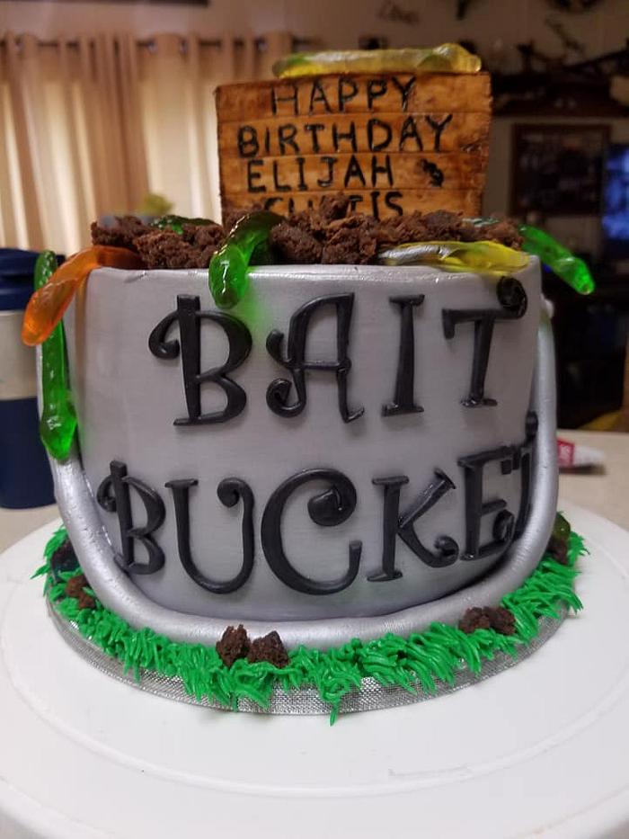Bait Bucket Birthday Cake with matching cupcakes